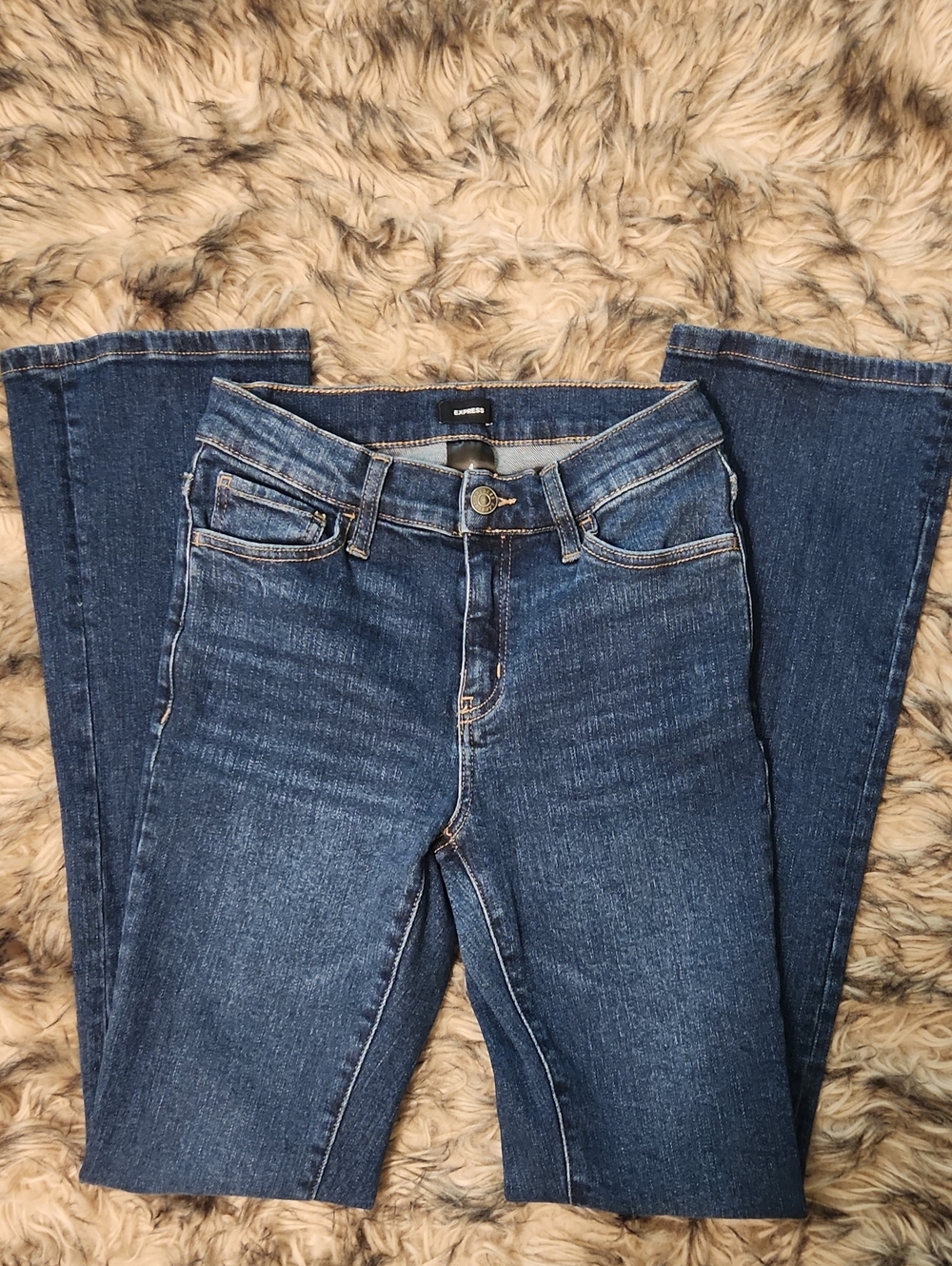 Express Boot-Cut Jeans in Dark Blue Denim